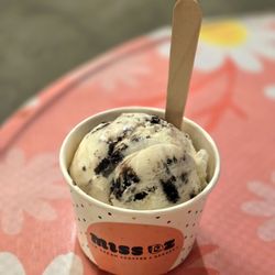 Miss Oz Ice Cream & Dessert - Cookies N Cream Ice Cream!