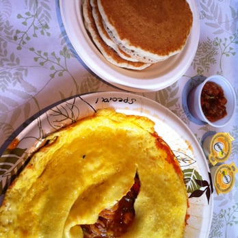 Eggs 'n Things - Waikiki Beach Eggspress - Italian Easter Omelette with Pancakes - Breakfast & Brunch Near Me - Honolulu, Hawaii