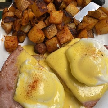 Egg Plantation - Eggs Benedict with Country Potatoes - Breakfast & Brunch Near Me - Newhall, California Egg Plantation - Eggs Benedict with Country Potatoes - Breakfast & Brunch Near Me - Newhall, California