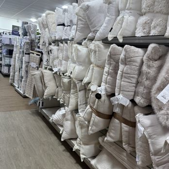 HomeGoods - Home Decor Near Me - Alameda, California