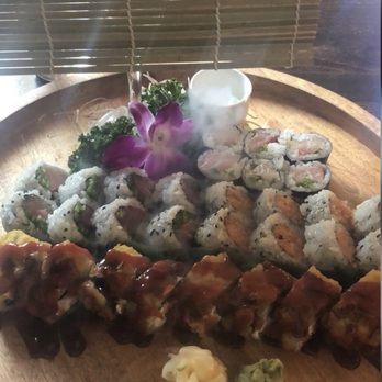 Jett Sushi - I ordered 4 different options, if u show waitress they will know. They are very respectful - Sushi Bars Near Me - Denver, Colorado
