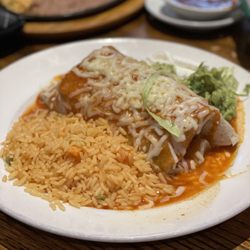 Jalapeños Mexican Bar & Grill - Pulled Chicken Burrito