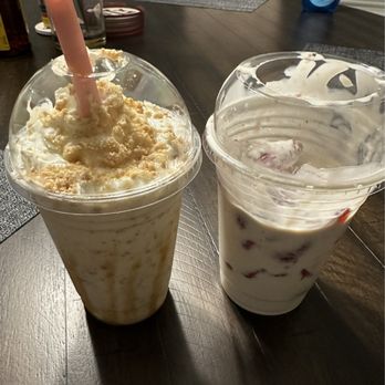 Sun City Frutas y Helados - Mazapán milkshake and fresas con crema ( strawberries and cream) - Ice Cream & Frozen Yogurt Near Me - Tomball, Texas Sun City Frutas y Helados - Mazapán milkshake and fresas con crema ( strawberries and cream) - Ice Cream & Frozen Yogurt Near Me - Tomball, Texas