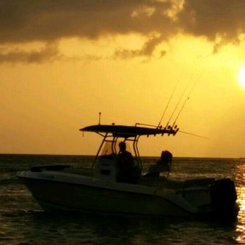 Shephard's Beach Resort - Motorboating at Shephards resort, Clearwater Beach, Tampa Bay - Resorts Near Me - Clearwater Beach, Florida