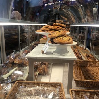 Paris Baguette - Coffee & Tea Near Me - Herndon, Virginia Paris Baguette - Coffee & Tea Near Me - Herndon, Virginia