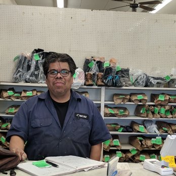 Philip's Shoe Clinic - Oscar the owner - Shoe Repair Near Me - Northbrook, Illinois Philip's Shoe Clinic - Oscar the owner - Shoe Repair Near Me - Northbrook, Illinois