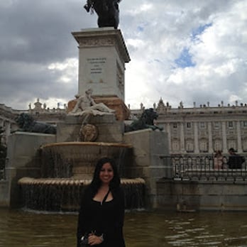 Palacio Real de Madrid - Landmarks & Historical Buildings Near Me - Madrid, M Palacio Real de Madrid - Landmarks & Historical Buildings Near Me - Madrid, M