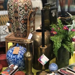 Farmhouse Art and Junktiques