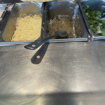 Chipotle Mexican Grill - Guac right after opening - Mexican Near Me - Saint Louis, Missouri Chipotle Mexican Grill - Guac right after opening - Mexican Near Me - Saint Louis, Missouri