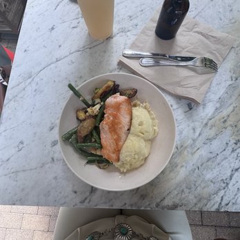 Flower Child - Entree salmon, Olive Oil Roasted Vegetables, Smashed Gold Potato - Salad Near Me - Austin, Texas