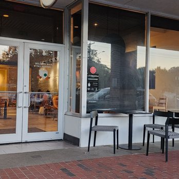 Starbucks - What is going on here??????? We loved to come in, and this place is now horrible!!! It looks like no one cares! - Coffee & Tea Near Me - Stamford, Connecticut Starbucks - What is going on here??????? We loved to come in, and this place is now horrible!!! It looks like no one cares! - Coffee & Tea Near Me - Stamford, Connecticut