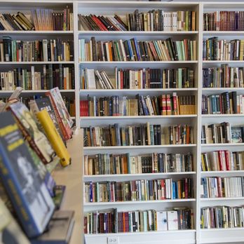 Bookie's - Chicago - Bookstores Near Me - Chicago, Illinois