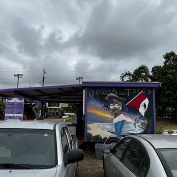Papi's Taco's - Front of food truck facing parking lot. - Tacos Near Me - Kahuku, Hawaii Papi's Taco's - Front of food truck facing parking lot. - Tacos Near Me - Kahuku, Hawaii