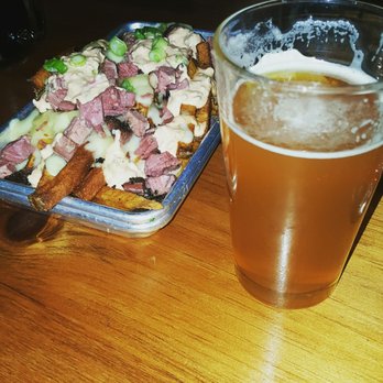 Hoodoo Brown BBQ - Corned beef poutine from St. Patrick's!! Of the chain. Beer is Maine Lunch. - Barbeque Near Me - Ridgefield, Connecticut Hoodoo Brown BBQ - Corned beef poutine from St. Patrick's!! Of the chain. Beer is Maine Lunch. - Barbeque Near Me - Ridgefield, Connecticut