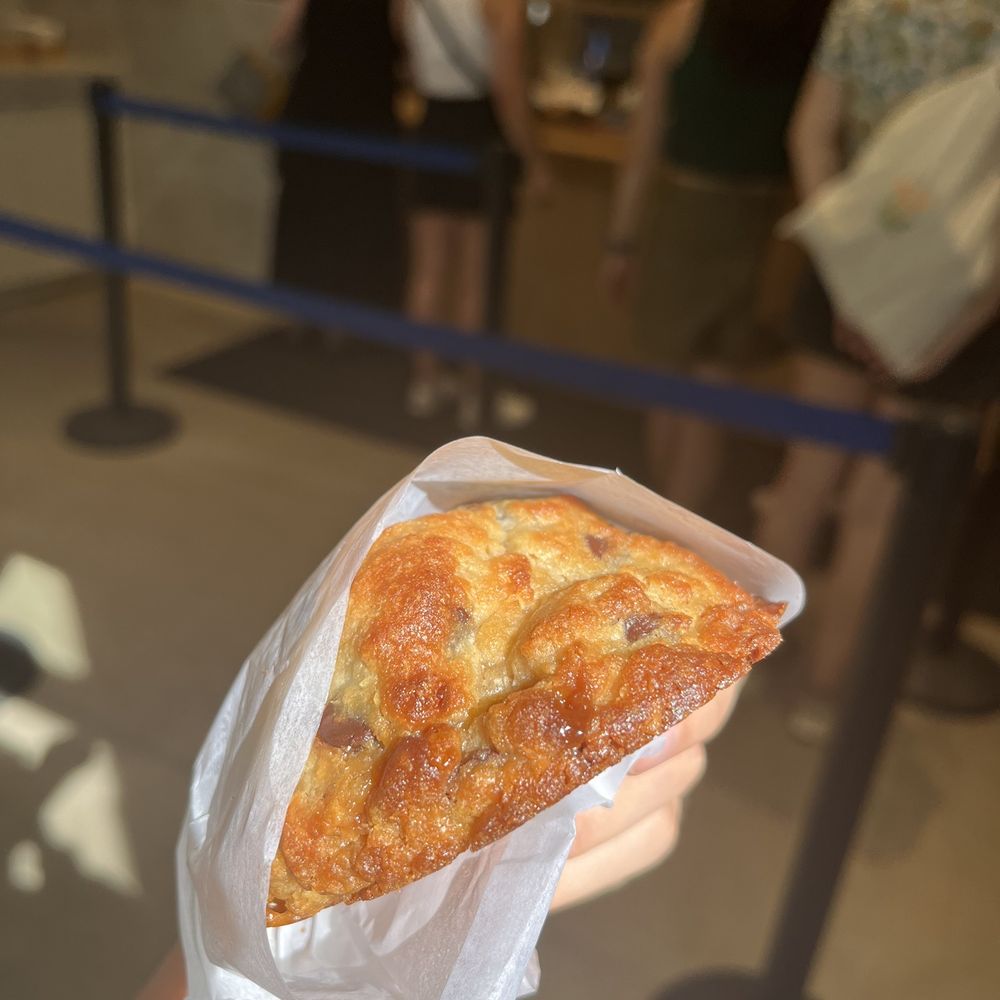 Levain Bakery - Bakeries Near Me - New York, New York