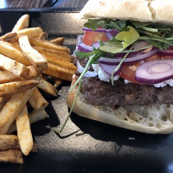 uniQue bite eatery - New American Near Me - Indio, California