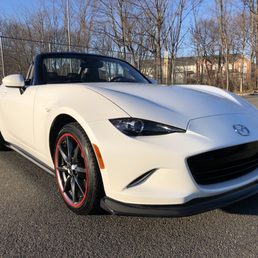 Carbon Fiber Front lip and side skirts installed. Ceramic coating on the whole car. Super shiny! Carbon Fiber Front lip and side skirts installed. Ceramic coating on the whole car. Super shiny!