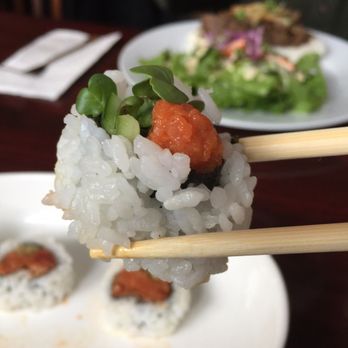 Blue Fin Sushi - Spicy tuna roll - Sushi Bars Near Me - Bellingham, Washington