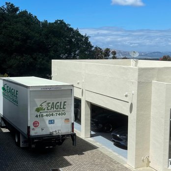Eagle Moving and Storage - Beautiful day moving in Hillsborough, overlooking San Francisco in the distance. - Movers Near Me - San Bruno, California Eagle Moving and Storage - Beautiful day moving in Hillsborough, overlooking San Francisco in the distance. - Movers Near Me - San Bruno, California