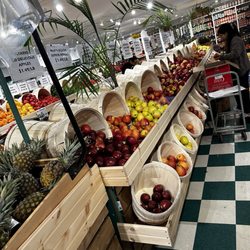 Sam’s Fresh Market
