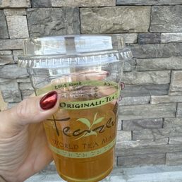 16 oz iced jasmine green tea. 16 oz iced jasmine green tea.