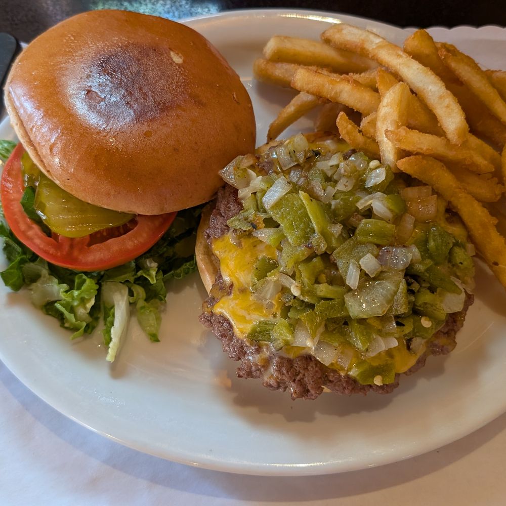 Elk Horn Cafe - Green chile burger, delicious french fries - New Mexican Cuisine Near Me - Chama, New Mexico Elk Horn Cafe - Green chile burger, delicious french fries - New Mexican Cuisine Near Me - Chama, New Mexico