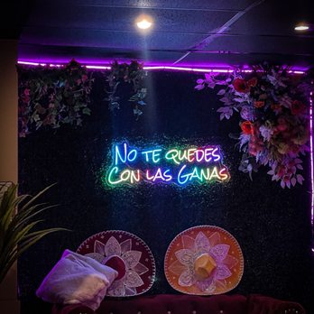 Exit 12 Bar - Pool bar - Mexican Near Me - Carteret, New Jersey