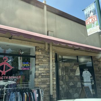 The Vintage Vault Yucaipa - Used, Vintage & Consignment Near Me - Yucaipa, California The Vintage Vault Yucaipa - Used, Vintage & Consignment Near Me - Yucaipa, California