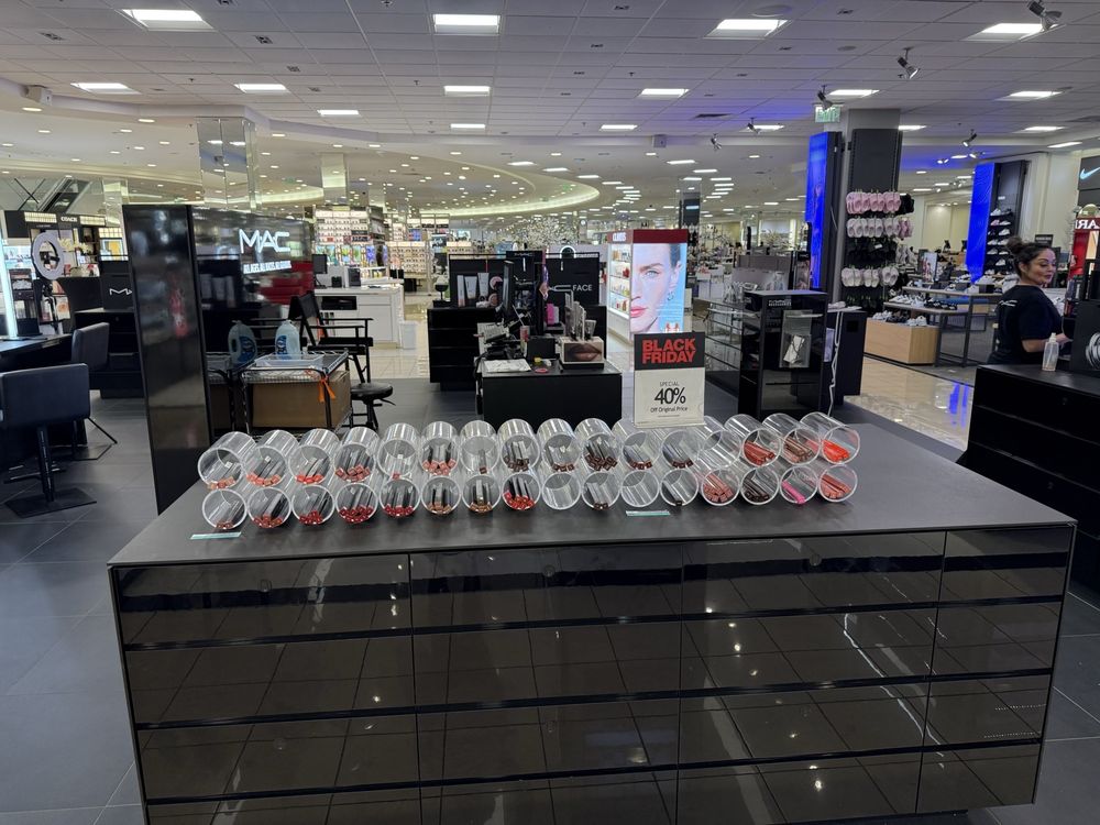 MAC Cosmetics: Macy's- Memorial City Mall Logo