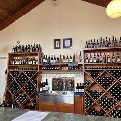 Cherry Point Vineyards - Tasting room