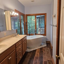 Corner Pocket Tile & Wood