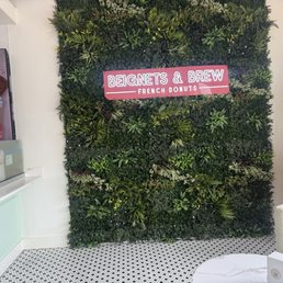 Love the grass wall