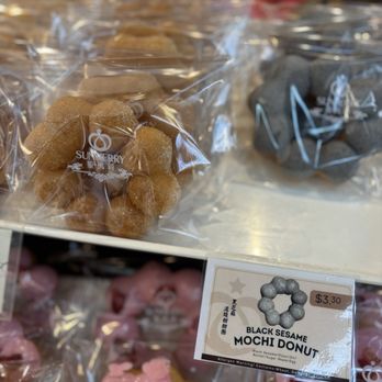 Sunmerry Bakery Café - Black Sesame Mochi Donut - Bakeries Near Me - Arcadia, California Sunmerry Bakery Café - Black Sesame Mochi Donut - Bakeries Near Me - Arcadia, California