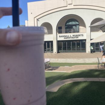 UReach Cafe - Yummy smoothie and great outdoor seating - Cafes Near Me - Loma Linda, California UReach Cafe - Yummy smoothie and great outdoor seating - Cafes Near Me - Loma Linda, California