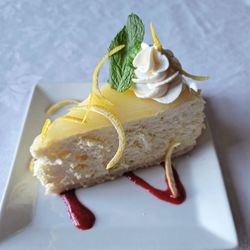 Suwanna Restaurant & Inn - Lemon Cheesecake