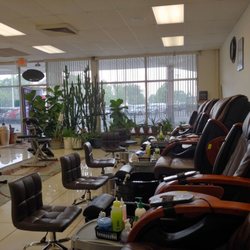 Bethlehem Nail & Spa - Many pedicure chairs
