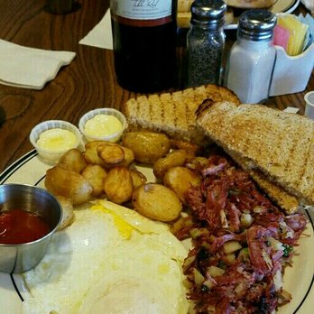 Mimi's Cafe - Corned beef hash & eggs meal - Breakfast & Brunch Near Me - Fairfield, California Mimi's Cafe - Corned beef hash & eggs meal - Breakfast & Brunch Near Me - Fairfield, California