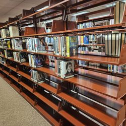 Hewlett-Woodmere Public Library - Lower level circulating