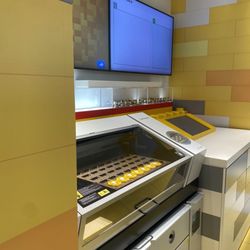 LEGO Discovery Center - Customize your own Lego mini figures!