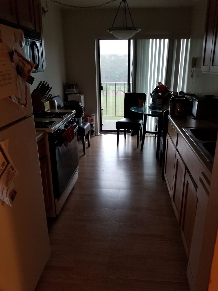 WILSHIRE TOWERS APARTMENTS Updated July 2024 16 Photos 201