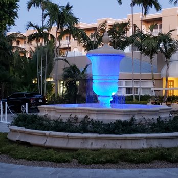 Cheeca Lodge & Spa - Front Fountain - Resorts Near Me - Islamorada, Florida Cheeca Lodge & Spa - Front Fountain - Resorts Near Me - Islamorada, Florida