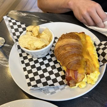 Miam Cafe - Croissant breakfast sandwich - Coffee & Tea Near Me - Coral Gables, Florida