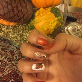 Queen Bee Nails Spa - Nails by Holly, both Holly and Lisa did a great job! - Nail Salons Near Me - Davis, California Queen Bee Nails Spa - Nails by Holly, both Holly and Lisa did a great job! - Nail Salons Near Me - Davis, California