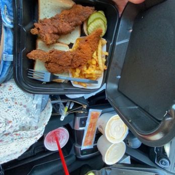 Dave's Hot Chicken - #1 combo - Halal Near Me - Visalia, California