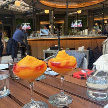 Cactus Club Cafe - Cocktail Bars Near Me - Boston, Massachusetts
