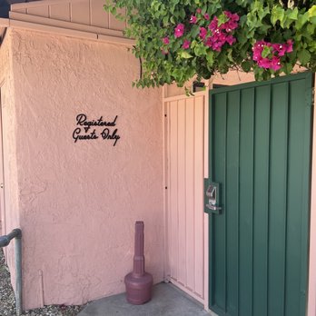 Les Cactus - Exit - Hotels Near Me - Palm Springs, California