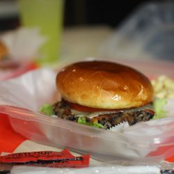 Bite More - Black Bean Sandwich with Mac n' Cheese