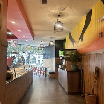 The Angry Jerk - Inside - Caribbean Near Me - Washington, DC, District of Columbia The Angry Jerk - Inside - Caribbean Near Me - Washington, DC, District of Columbia