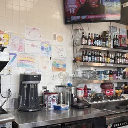 Great Links Brewhouse & Grill - Malt& milkshake corner