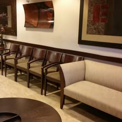 Hawaii Gastroenterology Specialists - Wall decor in waiting room
